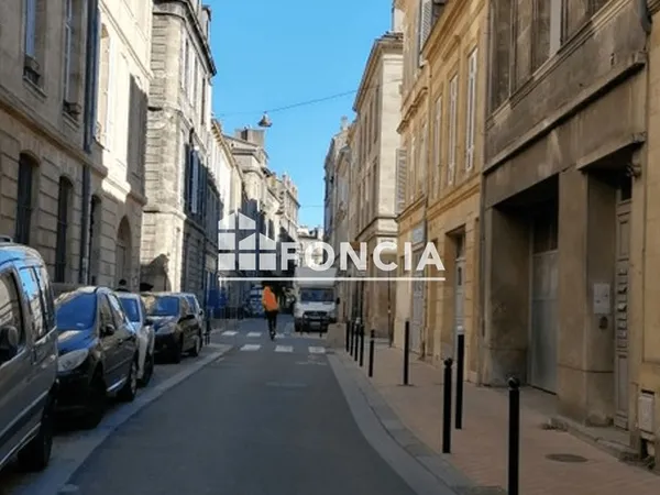 Pont de Pierre - Aubaine pour investisseurs