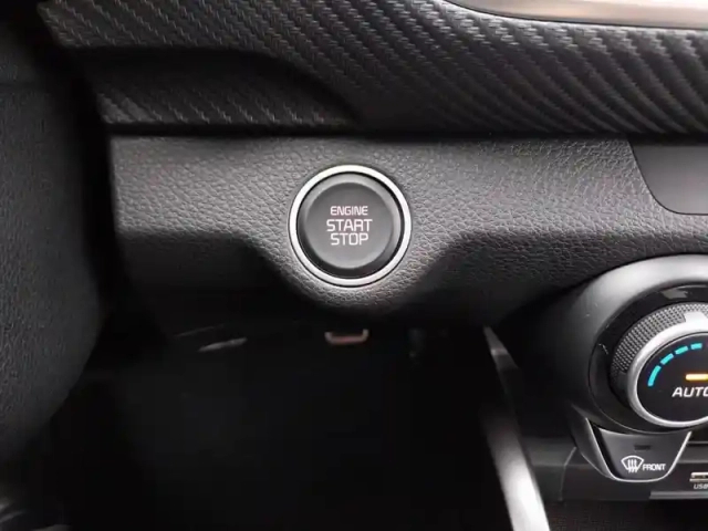 Kia Stonic 1.0 t-gdi 100 ch dct7 — photo 31