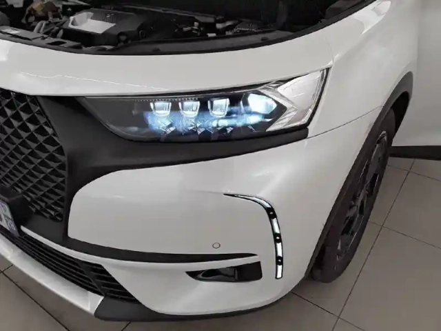 Ds Ds 7 ds7 crossback hybride 300 e-tense eat8 4x4 — photo 16
