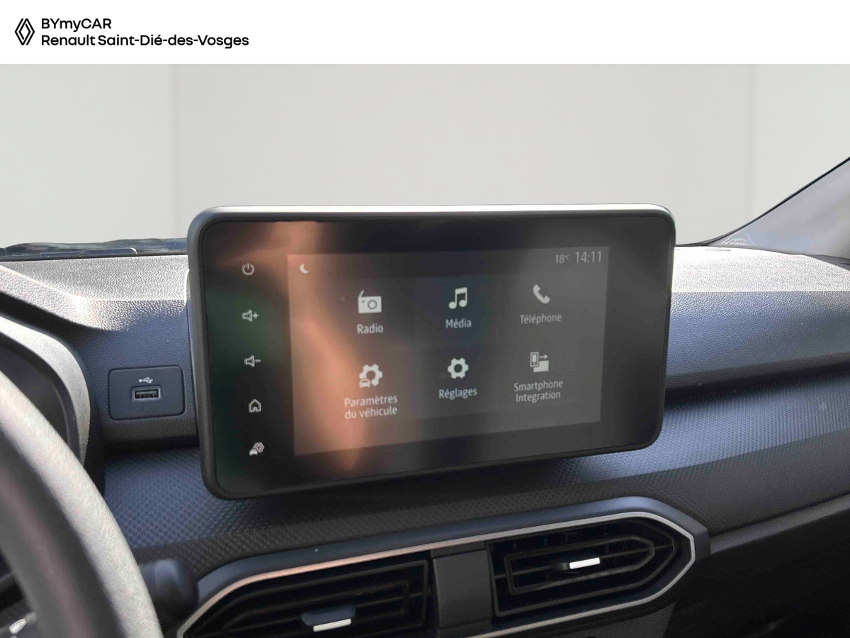Dacia Sandero SCe 65 — photo 16