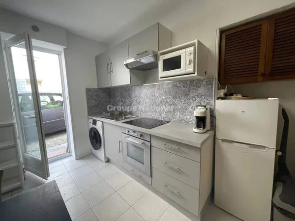 Studio 1 pièce 30 m²