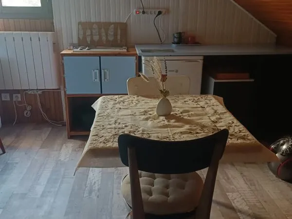 Studio meublé à louer
