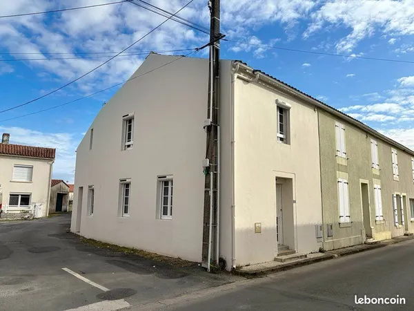 Location maison à étage 2 chambres 90m2