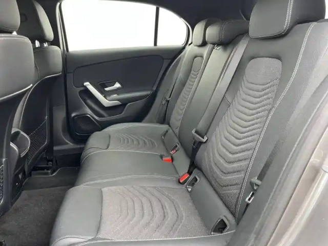 Mercedes Classe A 180 progressive line — photo 16