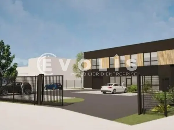 Local d'activité 1 323 m²