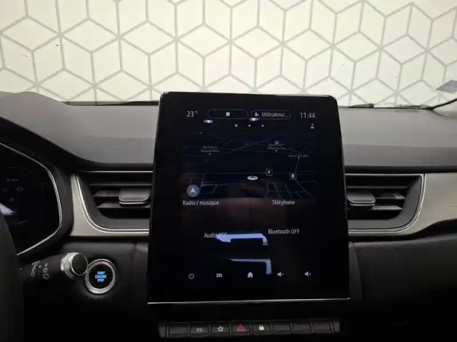 Renault Captur e-tech plug-in 160 — photo 19