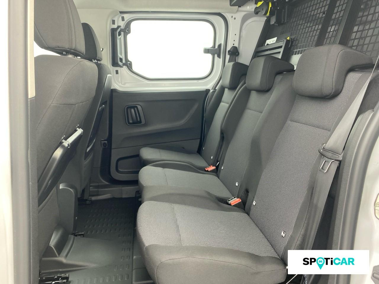 Citroën Berlingo xl diesel 100ch cabine approfondie repliable — photo 10
