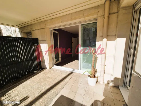 Local 54 m² Nogent-sur-Marne