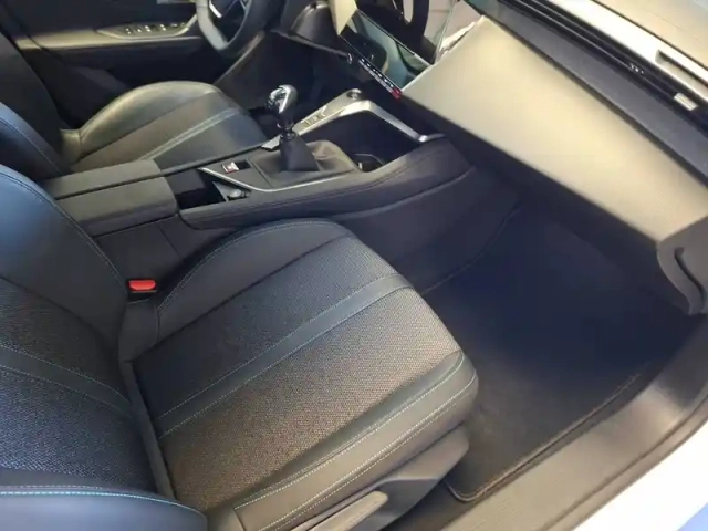 Peugeot 308 sw bluehdi 130ch s&amp;s bvm6 — photo 11
