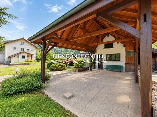 Maison familiale avec pavillon indépendant