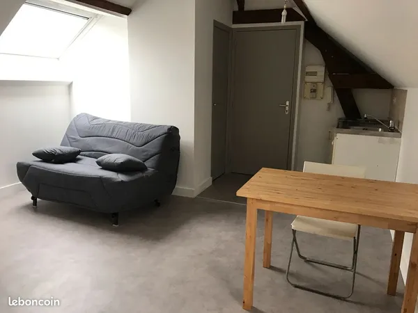 Studio meublé centre-ville chauffage compris