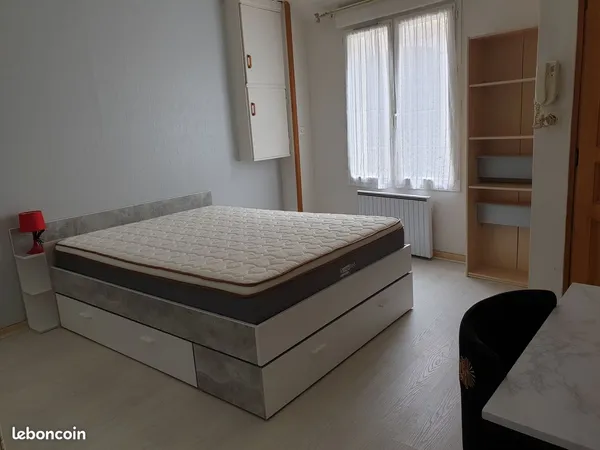 Appartement F1, studio meublé