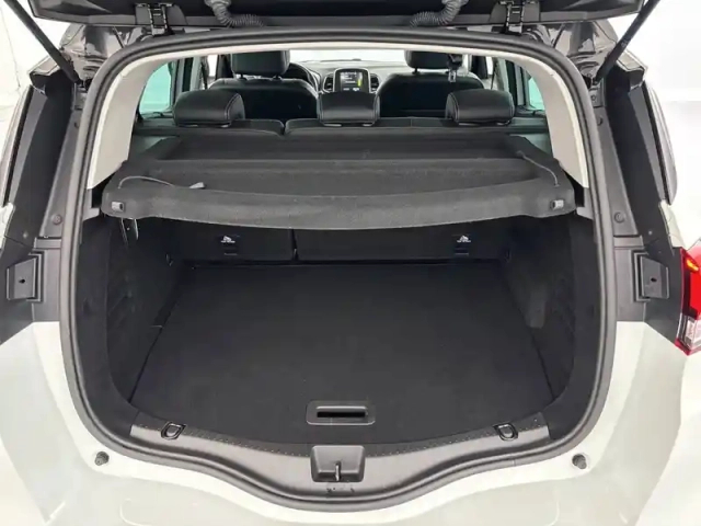 Renault Scenic blue dci 120 — photo 27