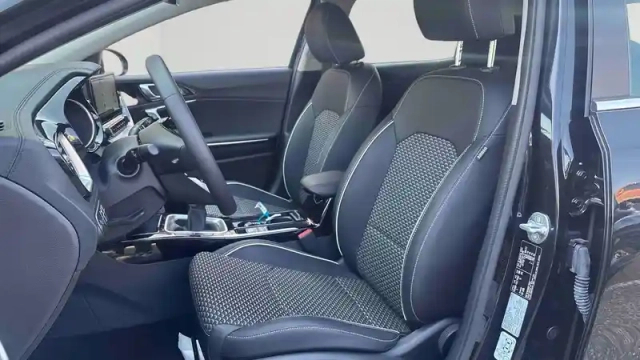 Kia Xceed 1.0 t-gdi 100 ch bvm6 — photo 11