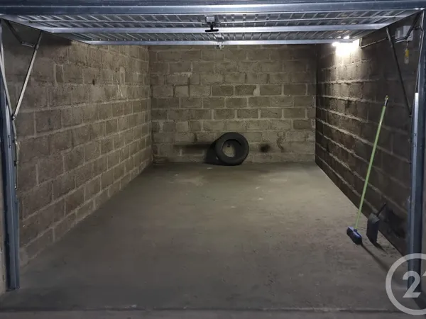 Parking 15 m²
