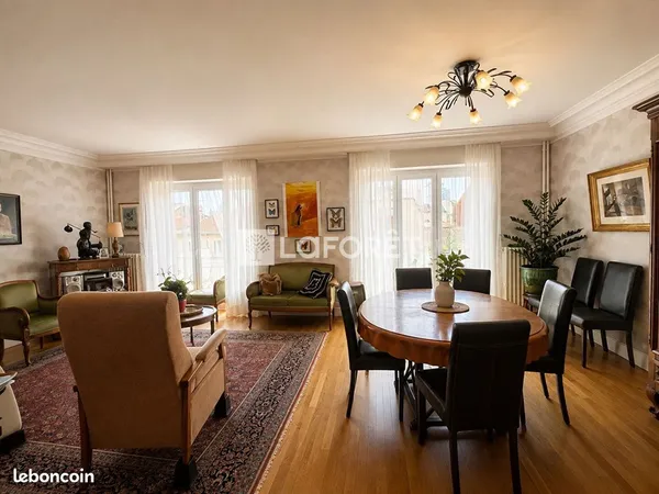 Appartement 6 pièces 160 m²