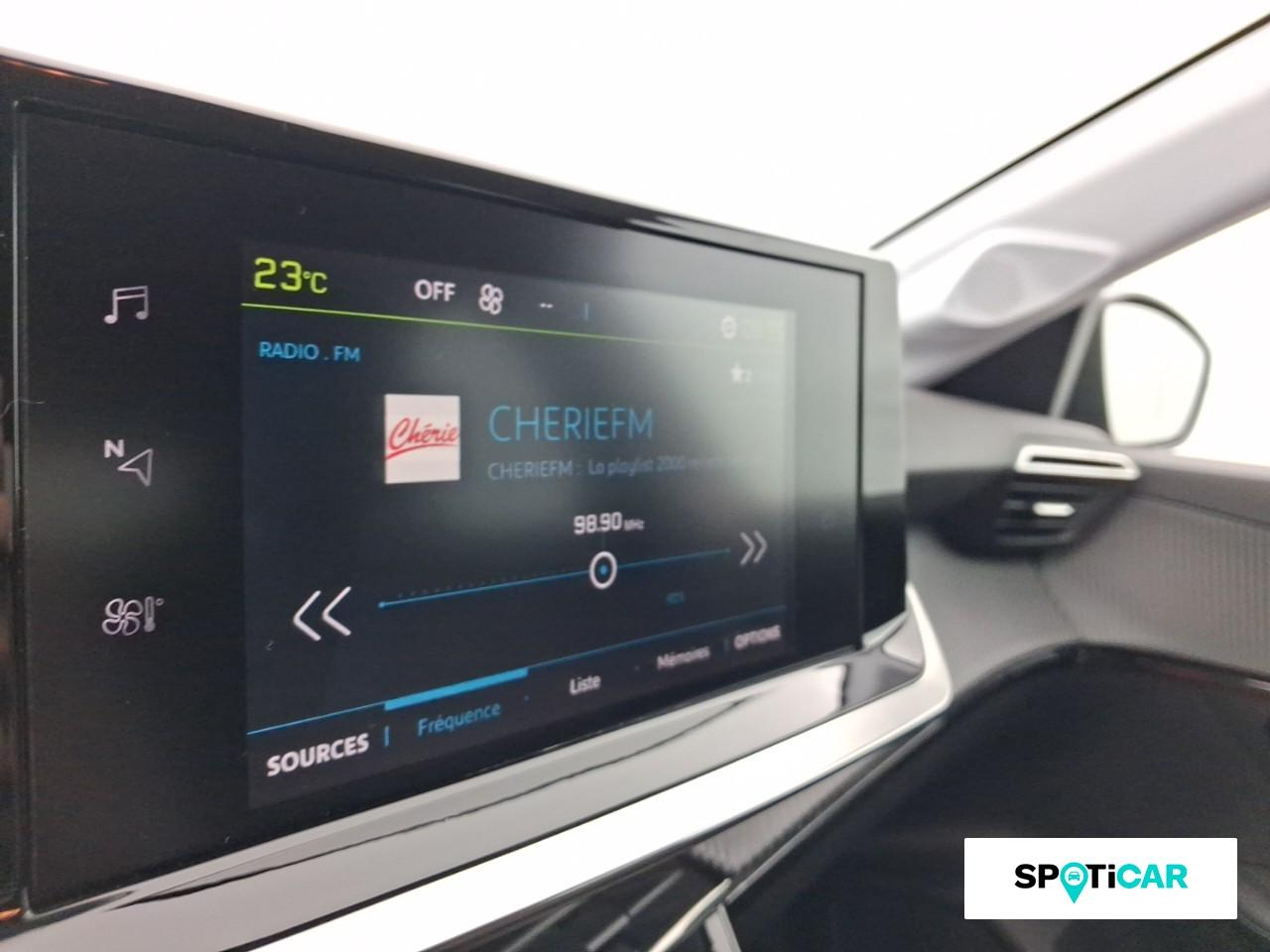 Peugeot 208 1.2 puretech 100ch s&s allure — photo 13