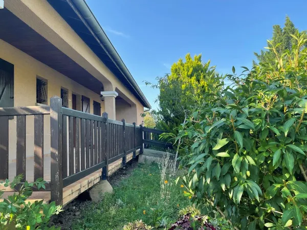 Vends maison - 94 m² - 5 pièces, 3 chambres - Brindas 69126