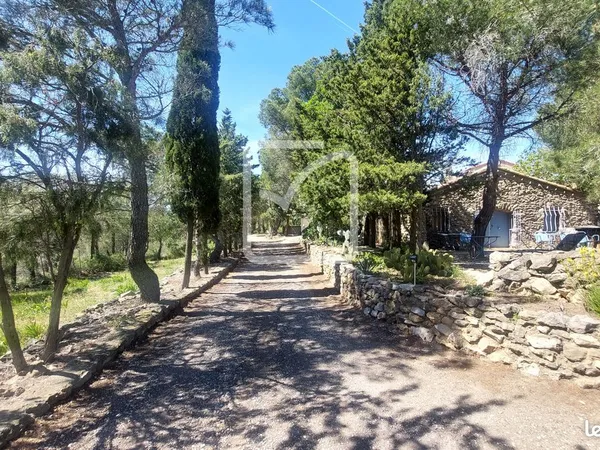 Propriété 6 pièces 195 m²