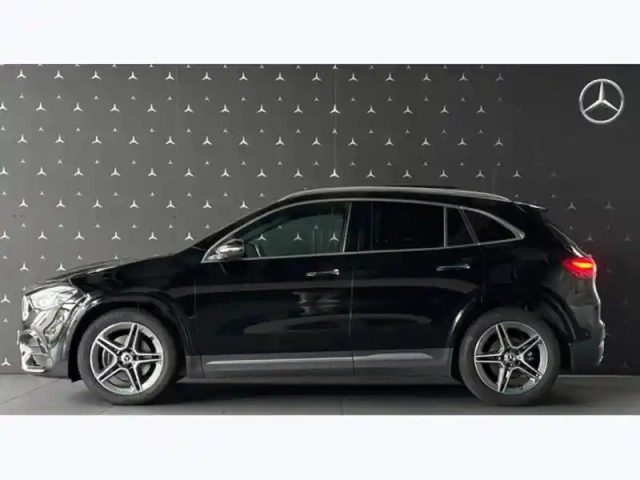 Mercedes Gla 200 d amg line — photo 22