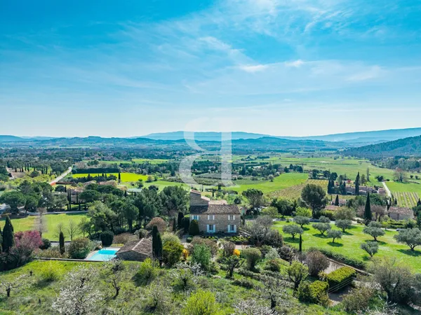 Propriété d'exception avec vue panoramique Luberon, piscine et