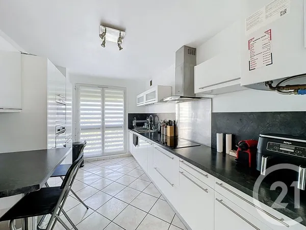 Appartement 4 pièces 76 m²