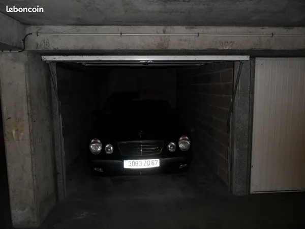 Place de parking sécurisée - Strasbourg Koenigshoffen (100 Route des Romains)