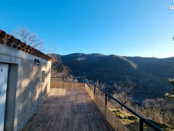 Maison type t3 avec terrasse et climatisation