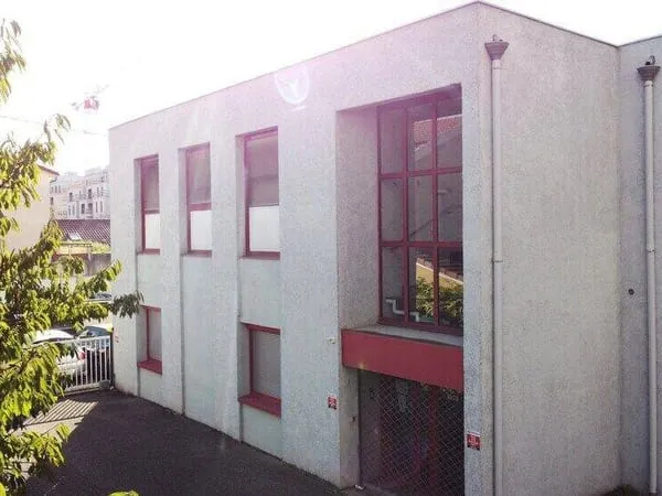 Bureaux 1 pièce 550 m²