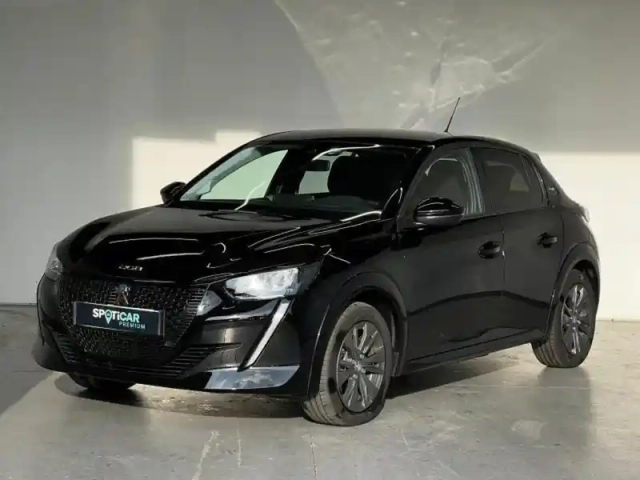 Peugeot 208 e- 136ch style