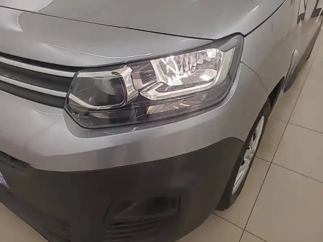 Citroën Berlingo e- taille m 136 ch 100 kwh automatique — photo 38