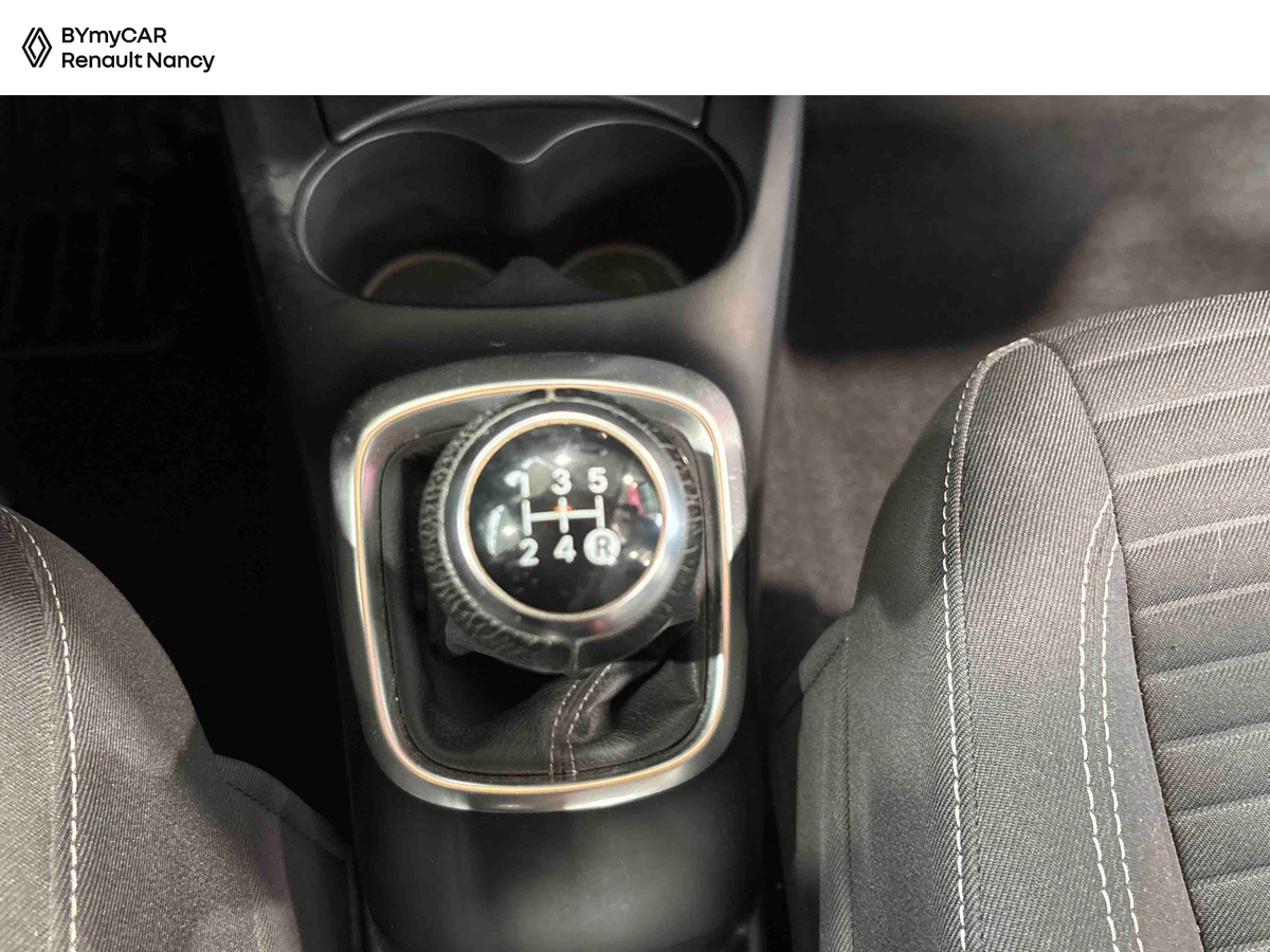 Toyota Yaris 70 VVT-i — photo 21
