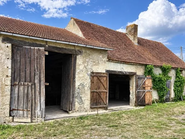 ANCIENNE MAISON VIGNERONNE AVEC SON CUVAGE CAVE ET DEPENDAN