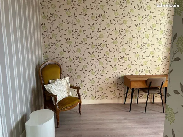 Une chambre double en colocation