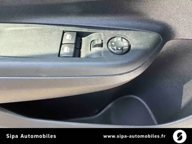 Opel Corsa 1.2 75 ch bvm5 — photo 24