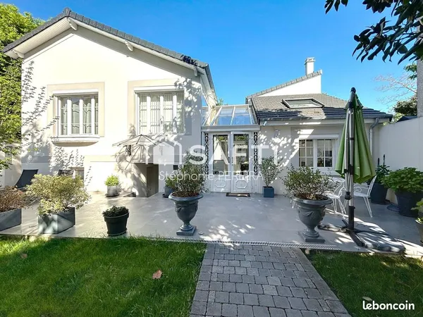 Maison 7 pièces 157 m²