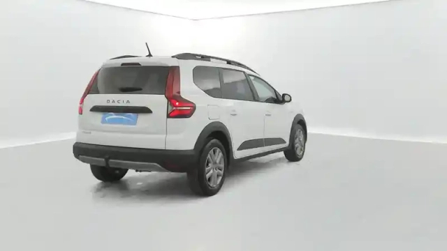 Dacia Jogger tce 110 5 places — photo 14