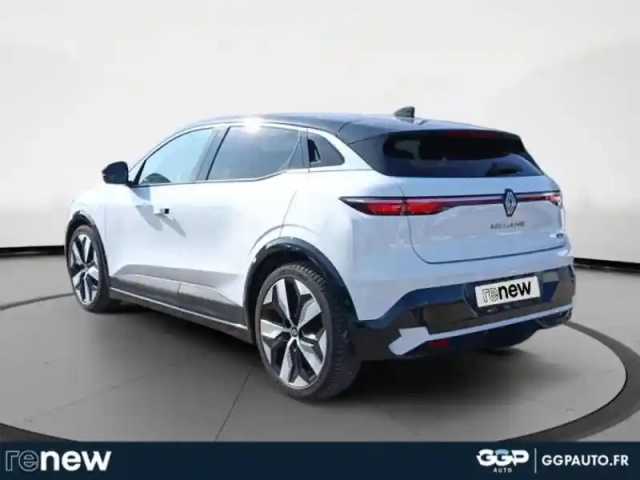 Renault Megane e-tech electric ev60 220ch techno super charge -c — photo 3