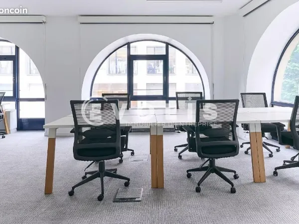 Bureau 278 m²