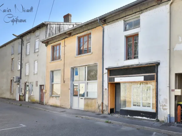 Local d'activité 3 pièces 165 m²