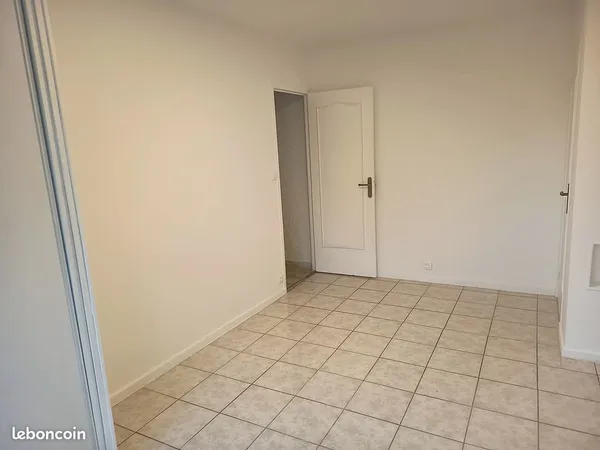 Appartement f4 renove recemment