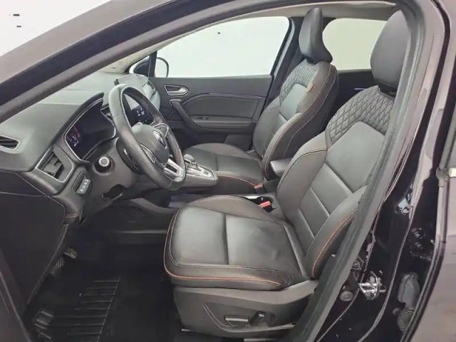 Renault Captur tce 155 edc fap — photo 376