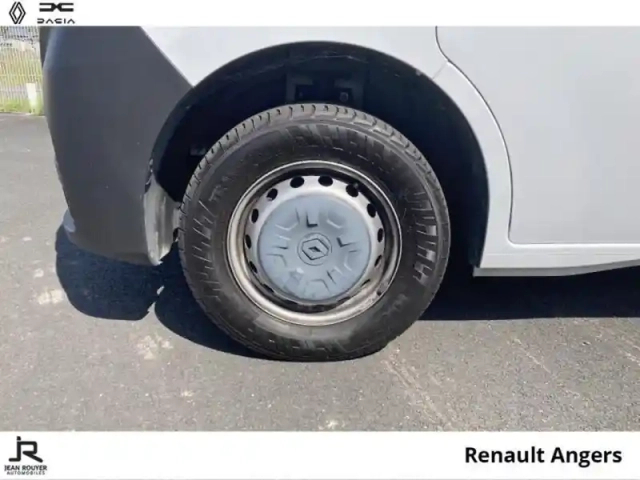 Renault Master fg f3500 l2h2 2.3 blue dci 110ch confort - 16990? ht — photo 8