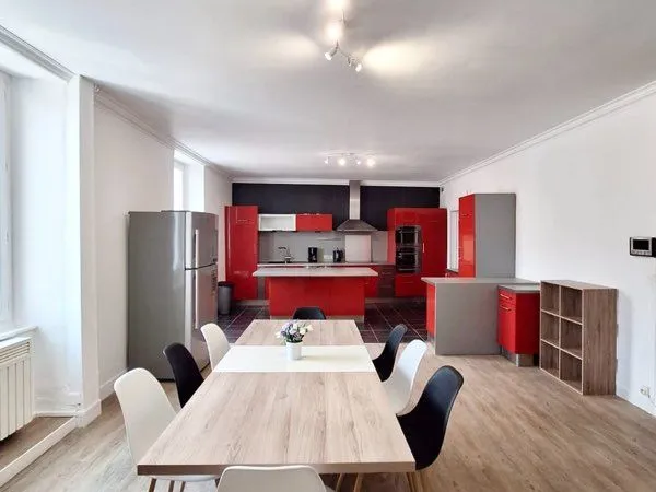 Duplex 140 m² rénové - 5 chambres - idéal colocation / salariés Chantiers