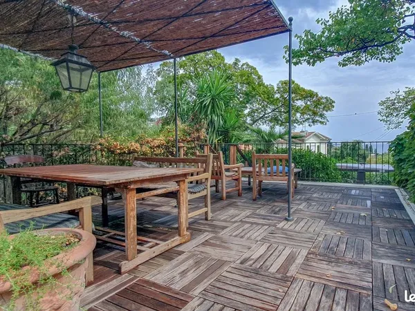 Villa 7 pièces 147 m²