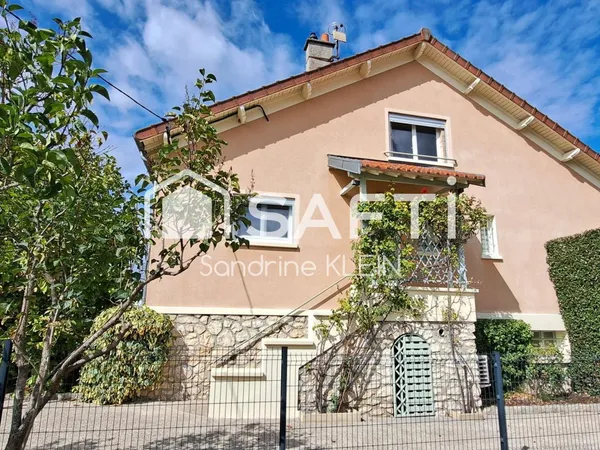 Maison 6 piéces avec sous-sol, dépendances et jardin