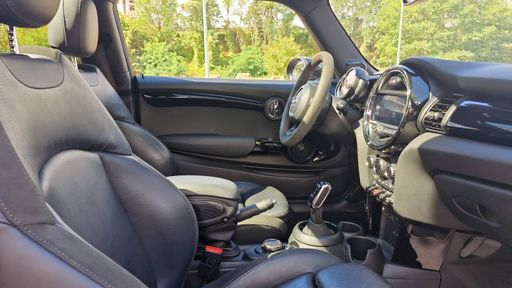 Mini Mini Cooper 1.5 Cooper 136 BVA7 - John Cooper Works – 2019 – 89516 km – Essence – Boîte Automatique — photo 22
