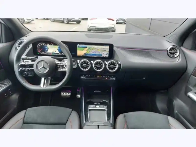 Mercedes Gla 250 e hybrid eq — photo 13