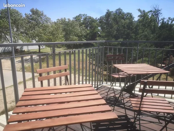 Bureau / Loft professionnel de 79 m² avec terrasse - Salon-de-Provence