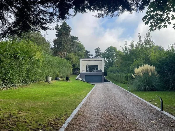 Maison 5 pièces 208 m²